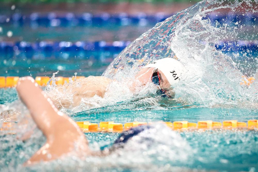 雷速西甲评选：双响+读秒绝杀，黄潜新星莫里罗当选第14轮MVP