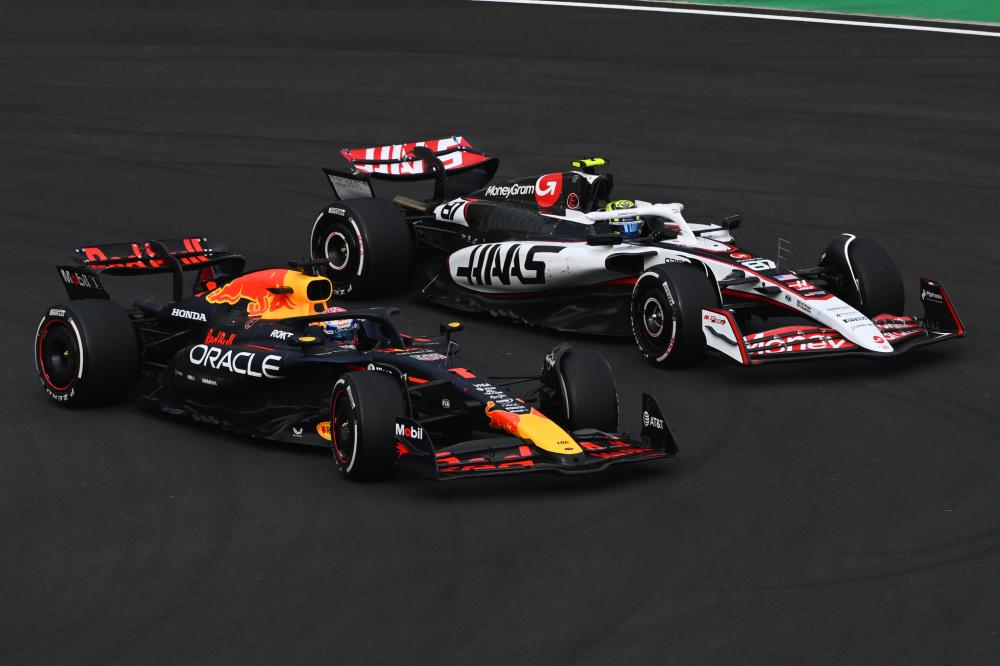 快船伤病报告：伦纳德可以出战今天的比赛，博格丹大概率出战